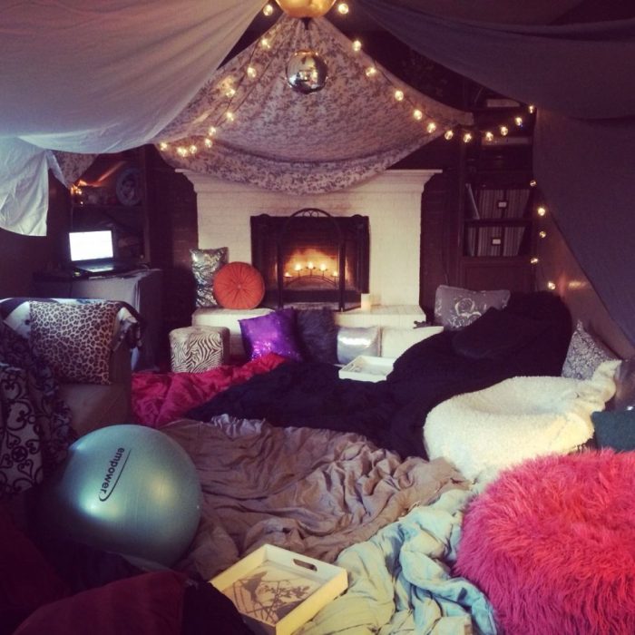 How to decorate a sleepover room