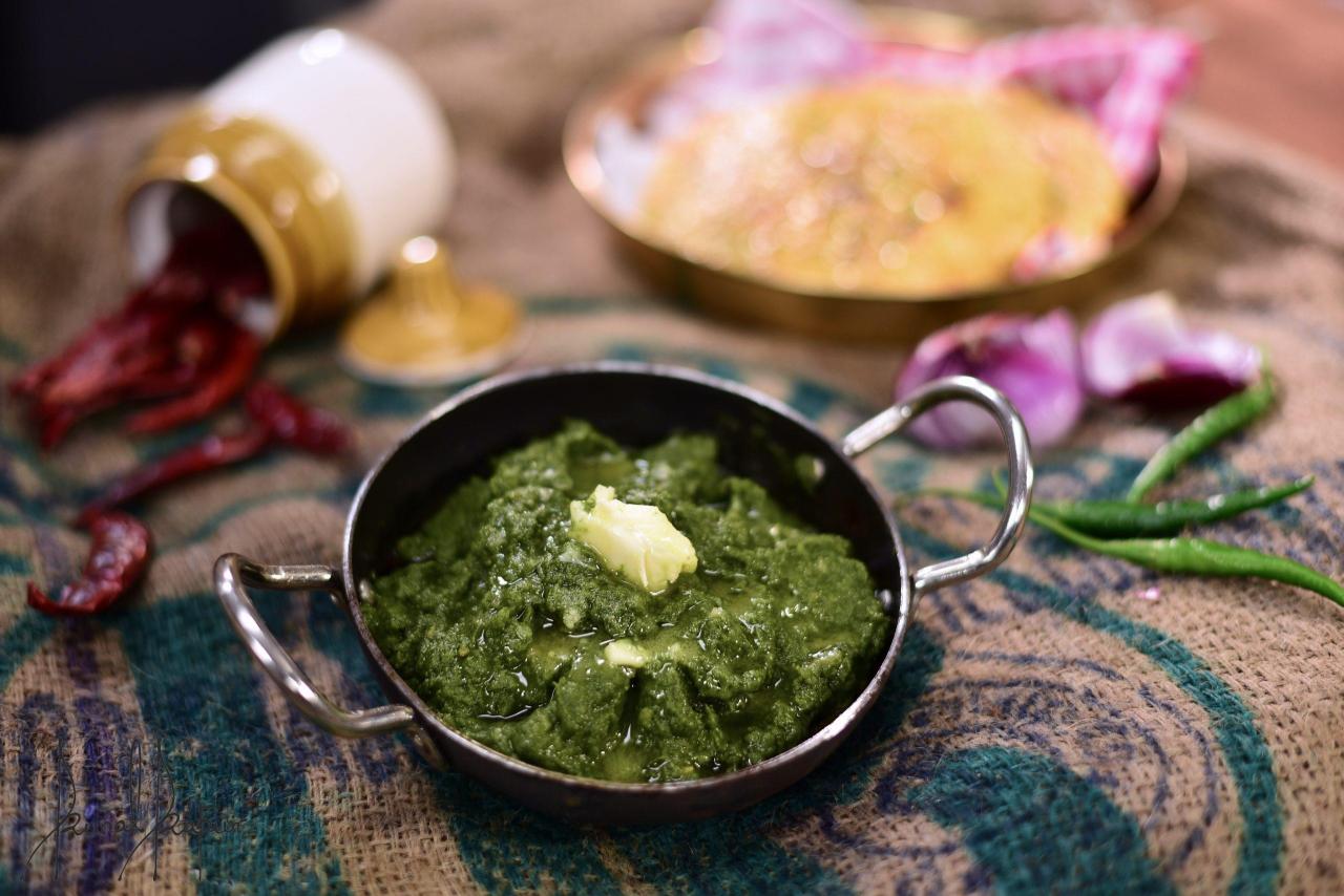 How to cook saag in punjabi style