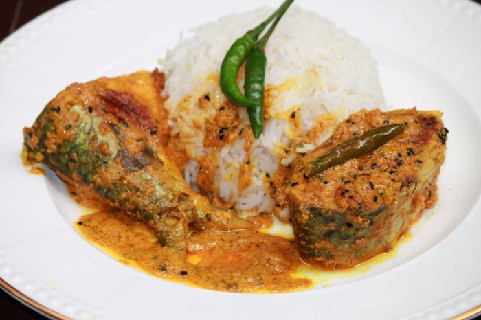 How to cook fish curry bengali style